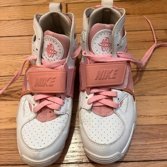 Nike Air Huarache High Top Pink and White Sneakers 7 - Picture 1 of 11